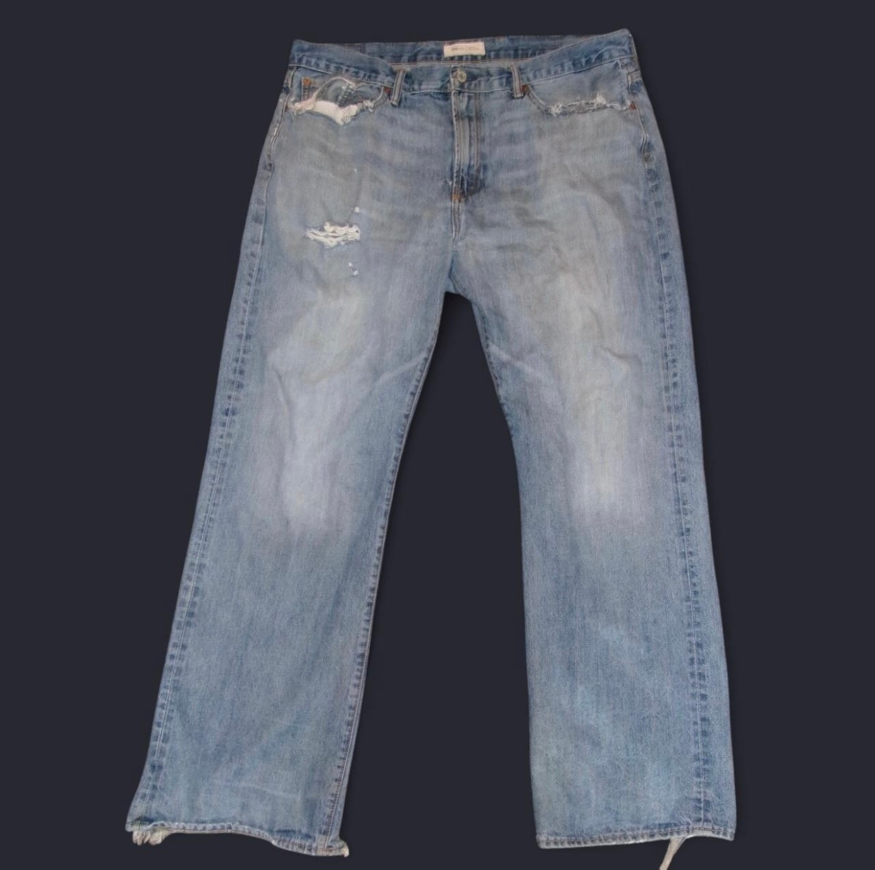 Retro GAP Distressed Relaxed Fit Jeans with Extreme Heelbite